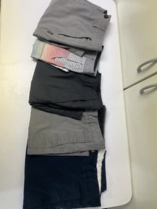 Surf Brands Shorts Lot Volcom, O’neill, Valor Size 28 And 30 - Picture 1 of 14