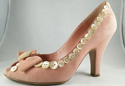 Moschino Tacones Sin Cordones Botón Rosa Pajarita Gamuza Cuero Talla 35.5 EU 5.5 US Foto 1 de 4