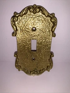 Verzierte goldfarbene Schalterplatte Abdeckung Single Toggle MM225 Hollywood Regency selten - Bild 1 von 7
