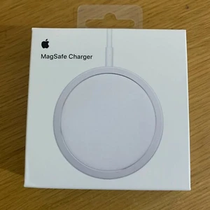 Genuine Apple MagSafe Qi Enabled Wireless Charger MHXH3ZM/A 15 Pro Max - Picture 1 of 12