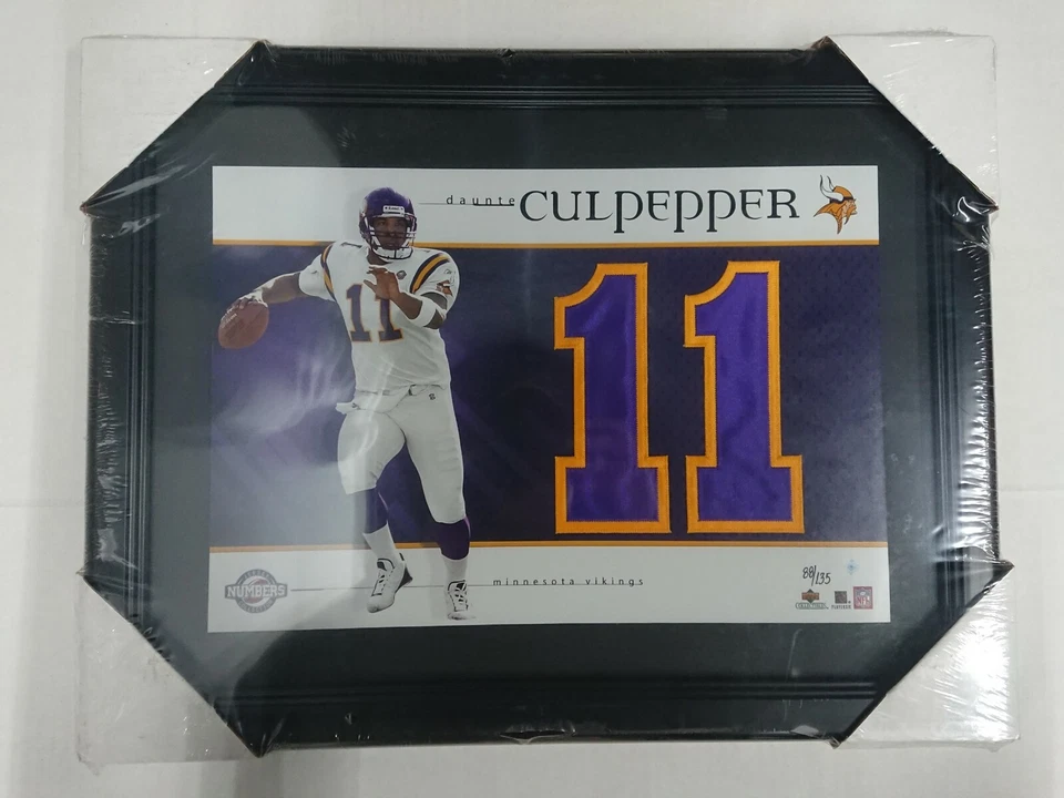 Colección de números de camiseta de cubierta superior Daunte Culpepper #11 limitada 88/135 enmarcada Foto 1 de 4
