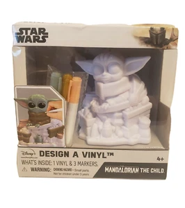Star Wars Disney El Mandaloriano Diseño Un Vinilo EL NIÑO Edad 4+ NUEVO - Imagen 1 de 4