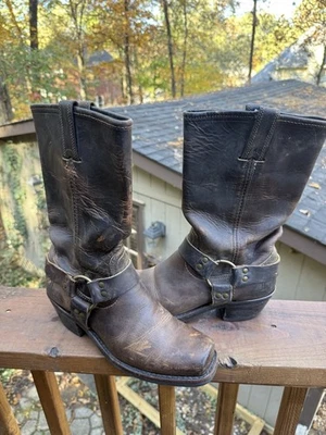 Frye Women's Engineer 12R Distressed Brown Leather Harness Boots 77400 Sz 8.5 M - Image 1 of 4