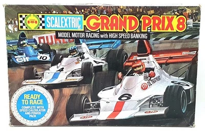 Scalextric C.559 - Grand Prix 8 F1 Racing Slot Car Set - Image 1 of 4