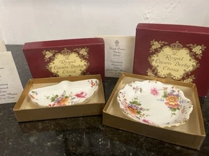 Royal Crown Derby Floral Schmuck Geschirr - Boxed Pair 10cm & 11cm Bone China - Bild 1 von 13