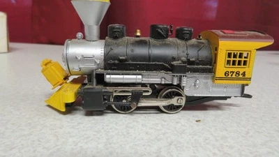 #6784 BLACK/YELLOW  0-4-0 ENGINE LOCOMOTIVE HO SCALE - Image 1 of 4