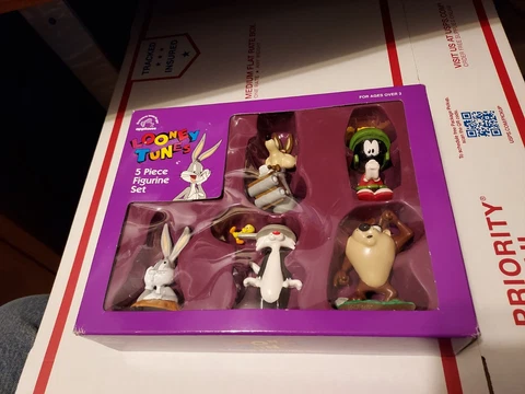 APPLAUSE LOONEY TUNES 5 PVC FIGURE SET BUGS BUNNY TWEETY WILE E TAZ MARVIN Cover