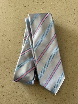 Giovanni Vitarelli Italy Men's Gray & Striped Necktie Tie 59.5 x 2.75" - Image 1 of 4