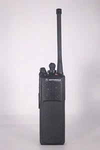Motorola XTS 5000R Model I Przenośne radio dwukierunkowe - VHF 136-174 MHz H18KEC9PW5AN - Zdjęcie 1 z 9