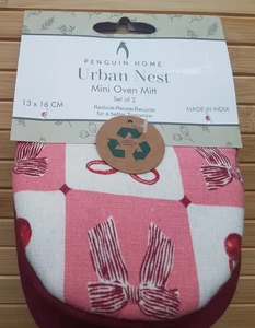 Penguin Home Urban Nest Set of 2 Multicoloured Mini Oven Mitts 13 x 16cm - Picture 1 of 4