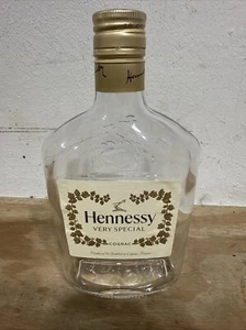 Hennessy Very Special Cognac empty bottle with cap 375 ml - Picture 1 of 2