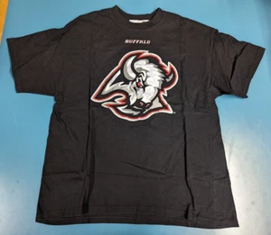 Buffalo Hockey Adult T-Shirt XL Sabres NHL CCM Goat Head Many Signed autographed - Picture 1 of 7