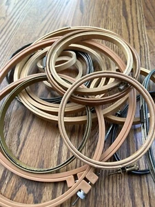 Lot 17 VTG Embroidery Hoops Wood Plastic Metal USA England Taiwan Tension Screw - Picture 1 of 24