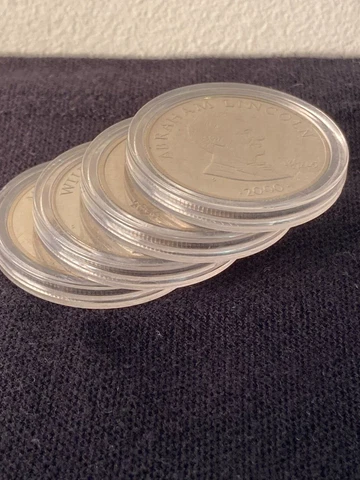 Republic of Liberia 5 Dollar 2001 Coins in plastic cases / Great Condition Cover
