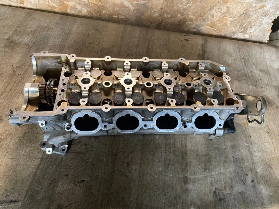 MERCEDES BENZ C63 CLS63 SL63 E63 AMG LADO DERECHO 6.2 V8 CULATA MOTOR Foto 1 de 4