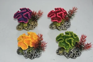 Aquarium detaillierte mittlere Koralle auf Felsen Set Dekoration 4 Artikel 8 x 8 x 7 cm - Bild 1 von 10