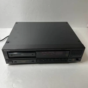 Sony CDP-338ESD Lettore compact disc serie ES testato funziona bene spedizione gratuita - Foto 1 di 4