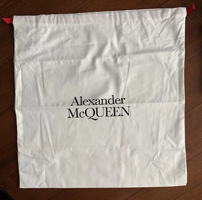 全新 Alexander McQueen 22.5 英寸 X 23 英寸 棉红色丝带 抽绳 集尘袋   — 第 1/4 张图片