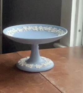 Vintage Wedgwood Jasperware Pedestal Bowl. 3 1/2" Tall. England. - Picture 1 of 6