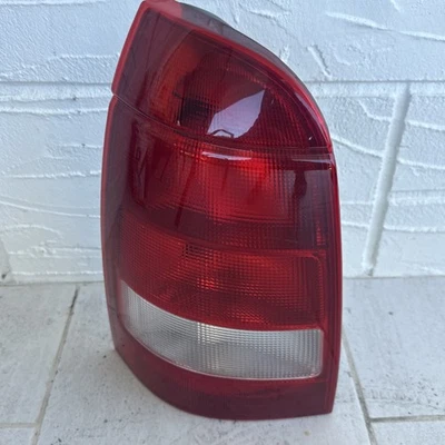 Saturn LW200 LW300 2003 2004 vagón conductor izquierda izquierda luz trasera lámpara luz trasera Foto 1 de 4