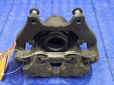 Conjunto de pinza de freno delantera Ram ProMaster City 15-22 lado derecho del pasajero OEM Foto 1 de 4