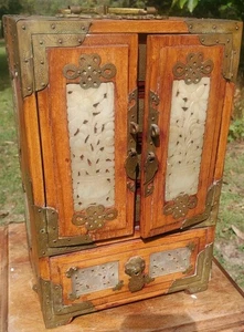 Vintage Oriental Wooden Bridal Jewelry Box Ornate Brass Inlaid Carved Jade - Picture 1 of 15
