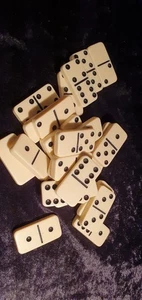 Domino Full Set Of 28 Vintage High Quality Dominoes Hand Made Of Bone - Bild 1 von 4