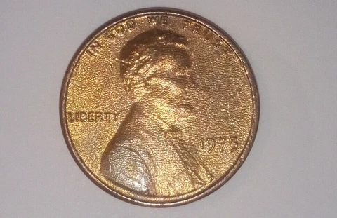 1975 Lincoln cent . *Error* *Plating* . not zinc rotting Cover