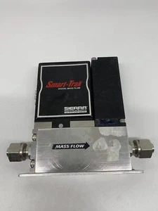 Sierra Instruments C100M-RFQ-257 Mass Flow Controller 100SLPM Gas Methane - Bild 1 von 5