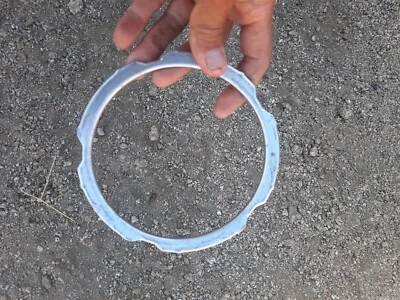  Jaguar XJ6 xj8 1995-03 cubierta del tanque de combustible montaje superior círculo de sucure. Tapa tapa gas Foto 1 de 4