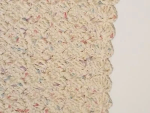 Vintage Crochet Placemats Scallop Edge Beige Colored Flecks Rectangle Set of 8 - Picture 1 of 7