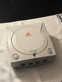 Sega Dreamcast (VA0) for Parts or Repair *DOESNT READ DISKS* System Console