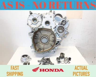 Honda GL1800 2001-2005 cubierta del motor trasero OEM Foto 1 de 4