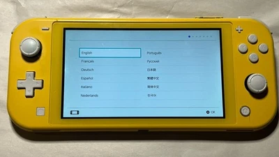 CONSOLA DE JUEGOS PORTÁTIL NINTENDO SWITCH LITE | HDH-001 | 32GB | AMARILLA Foto 1 de 4