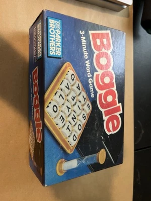 Boggle The 3-Minute Word Game with Challenge Cube Vintage 1983 - Image 1 of 4