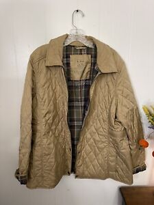 L.L. Bean XL beige jacket pockets plaid lining EUC zipper