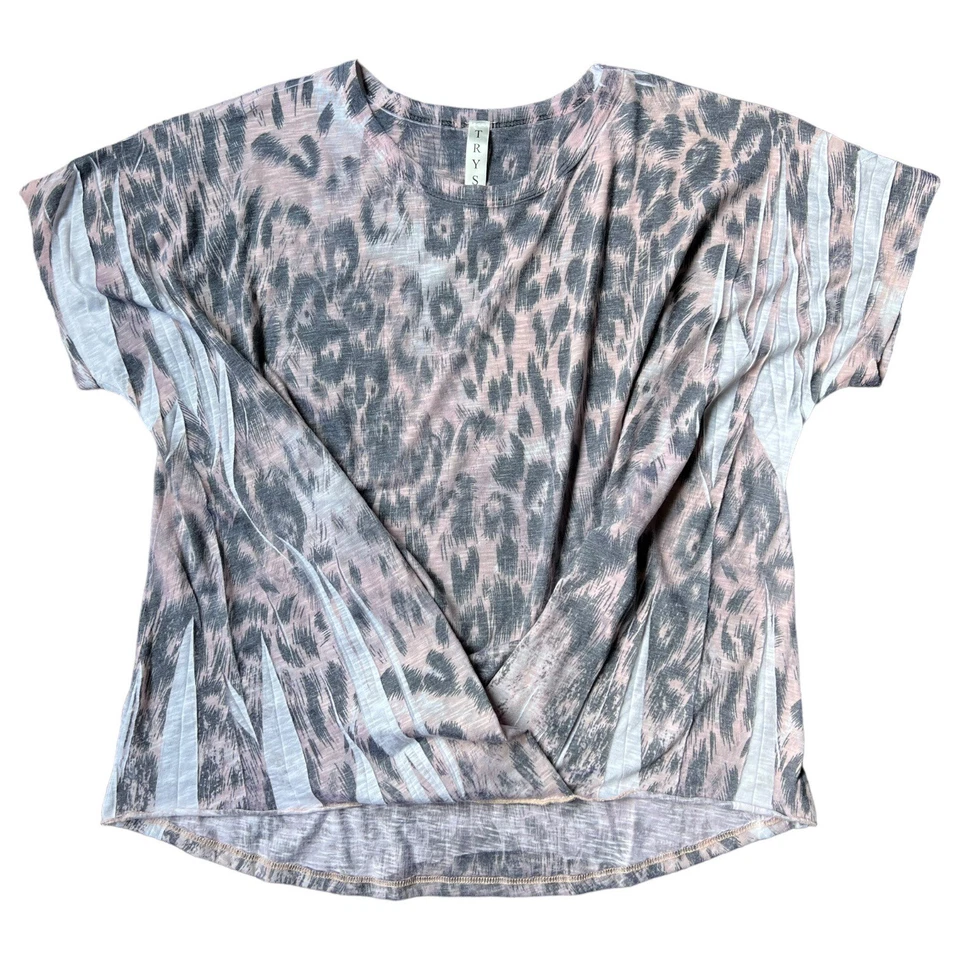 Camisa Tryst para mujer Top grande estampado de leopardo dobladillo torcido manga corta cuello redondo L Foto 1 de 4