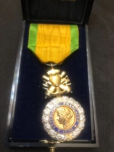 MEDAILLE MILITAIRE FRANCAISE ARGENT VALEUR ET DISCIPLINE 1870 - Imagen 1 de 6