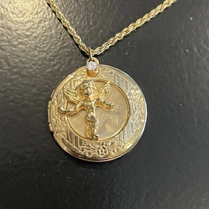Vintage Cherub Double Photo Locket Necklace Pendant Gold Tone QZ Stone 12” - Picture 1 of 11