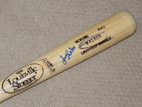 Larry Walker H&B Game Used Signed Bat Montreal Expos Rockies HOF Cover
