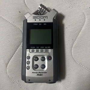Zoom H4n Handy Recorder - Digital Handheld Portable - Picture 1 of 7