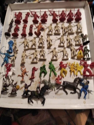 LOTTO SOLDATINI FAR WEST 1/32- PRB,BARAVELLI, APS,JECSAN, HONG KONG- ANNI'70 - Immagine 1 di 4