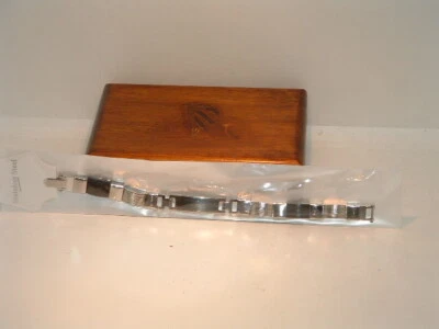 Nuevo brazalete de acero inoxidable con placa de identificación negra y plateada para hombre Foto 1 de 4