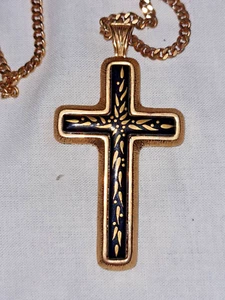 Colgante y collar de cruz mitología hoja de oro de 18 quilates Sarah Coventry edición limitada 1978 de colección - Imagen 1 de 6