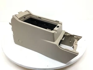 Subaru 2015 - 2019 compartimiento de consola central FABRICANTE DE EQUIPOS ORIGINALES - Imagen 1 de 5