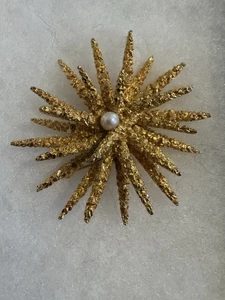 Vintage Marcel Boucher 9041 P goldfarbene Starburst Kunstperlen Anstecknadel Brosche signiert - Bild 1 von 8