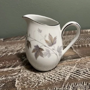 Vintage Noritake Small Creamer 6312 Harwood White With Leaves - Picture 1 of 5