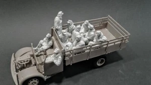 AC Models AE-35054 11/35 German Prisoners Seated in Truck - Bild 1 von 1