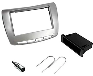 Mascherina autoradio 1 DIN / 2 DIN per Lancia Delta grigio silver NO NAVI - Imagen 1 de 2