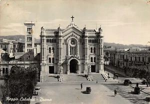 A821) REGGIO CALABRIA, DUOMO, ANIMATA AUTOMOBILI VIAGGIATA - Imagen 1 de 2